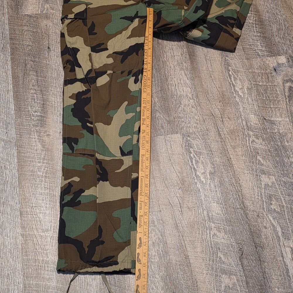 Military BDU Cargo Pants Men's Med-Reg Green Woodland Camo Still Crisp Hunting - Picture 9 of 10